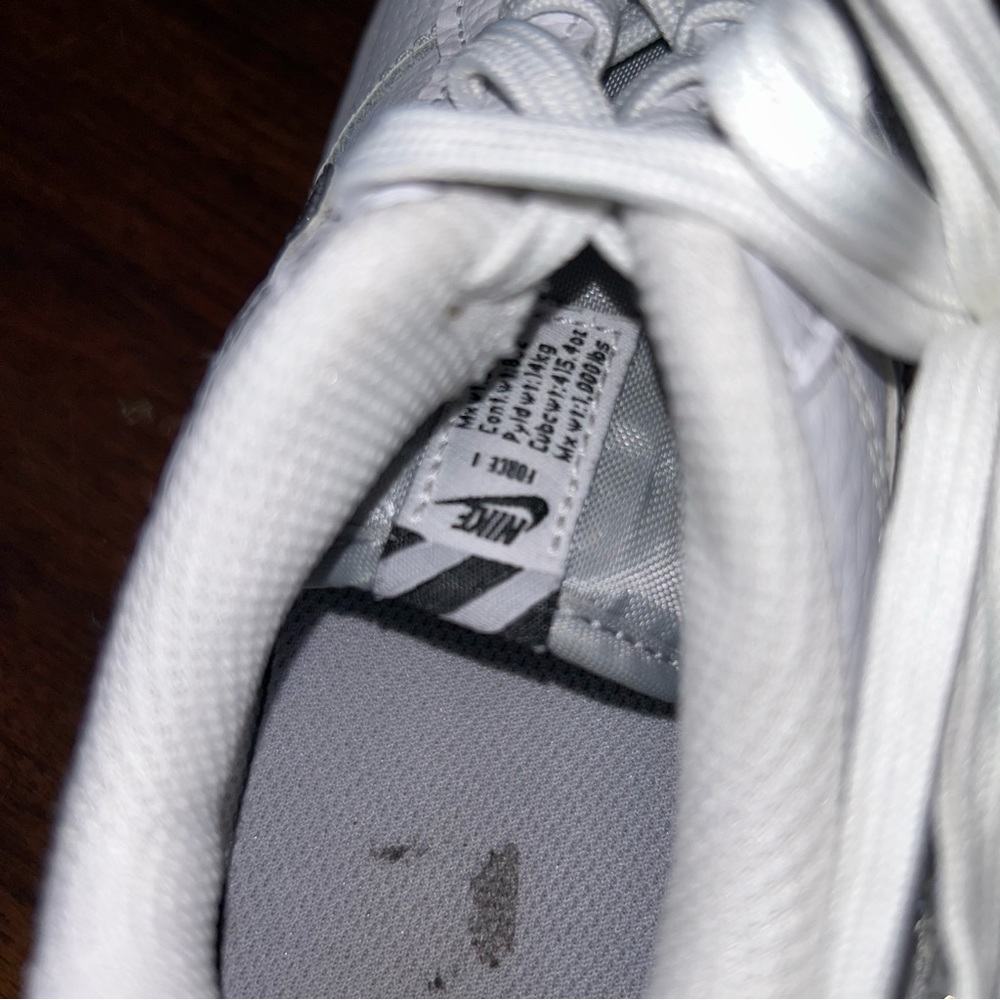 Kids white grey Air Force 1 Nike in great shape kids child size 2 Y silver beige - Picture 11 of 16